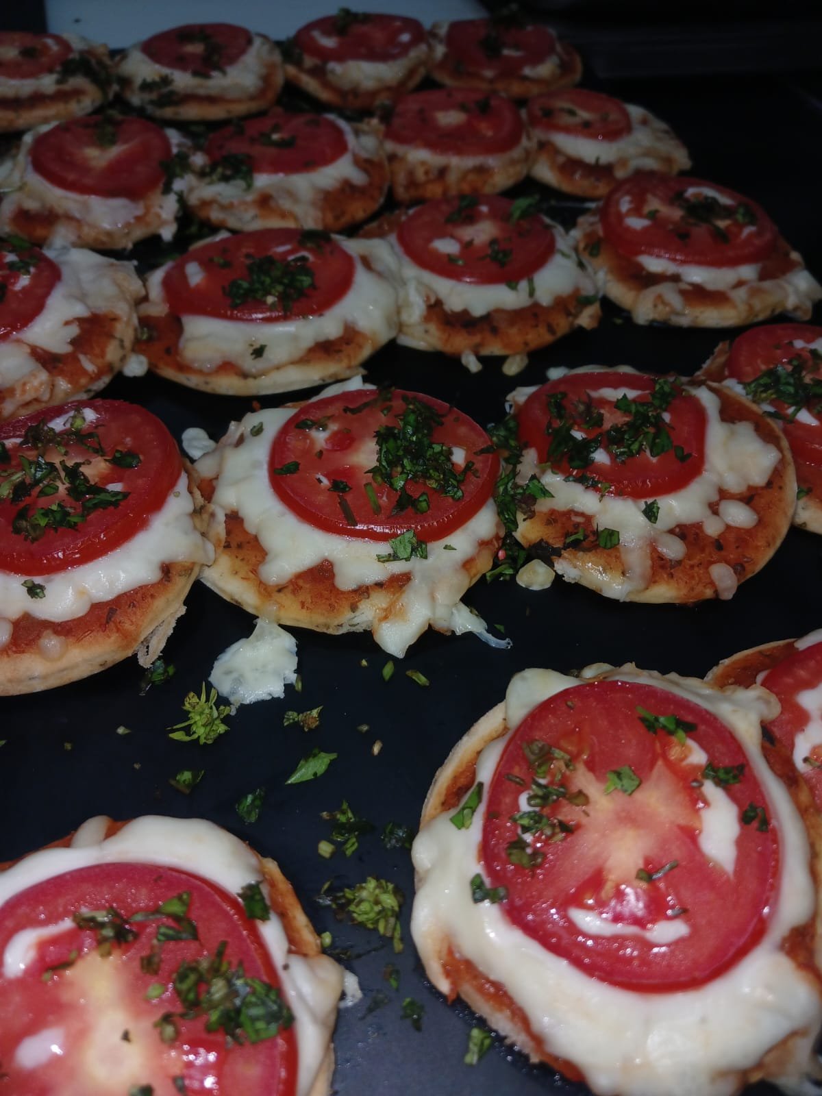 Mini pizzas margherita